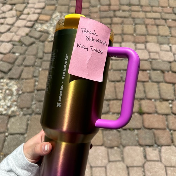 Summer Gradient StanleyxStarbucks - Picture 1 of 1